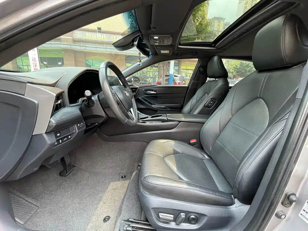 Toyota Avalon — миниатюра 10