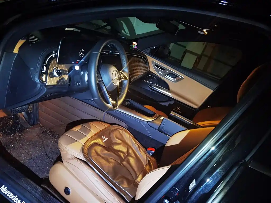 Mercedes-Benz E-Class E 2025 E 300 L Fashion