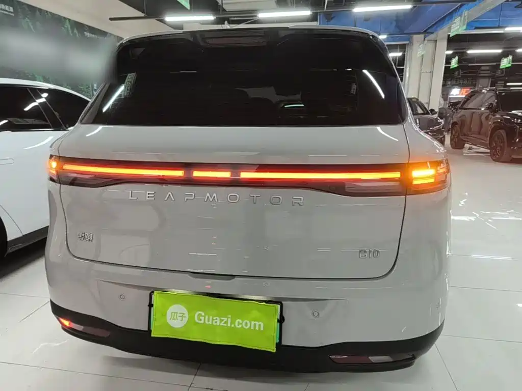 Leapmotor Leapmotor B10 — миниатюра 6