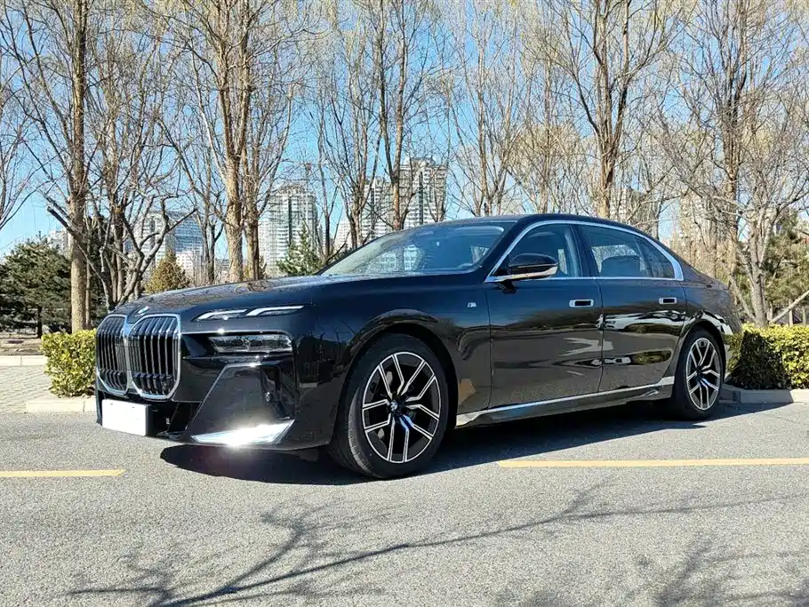 BMW 7 Series 2025