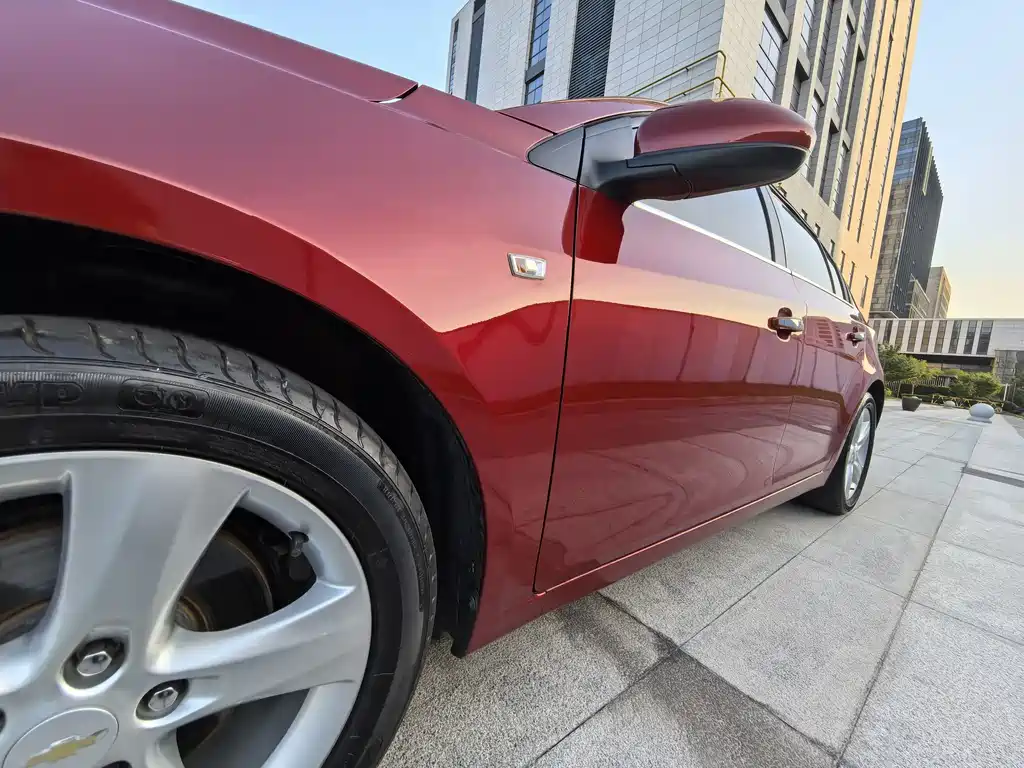 Chevrolet Cruze — миниатюра 16