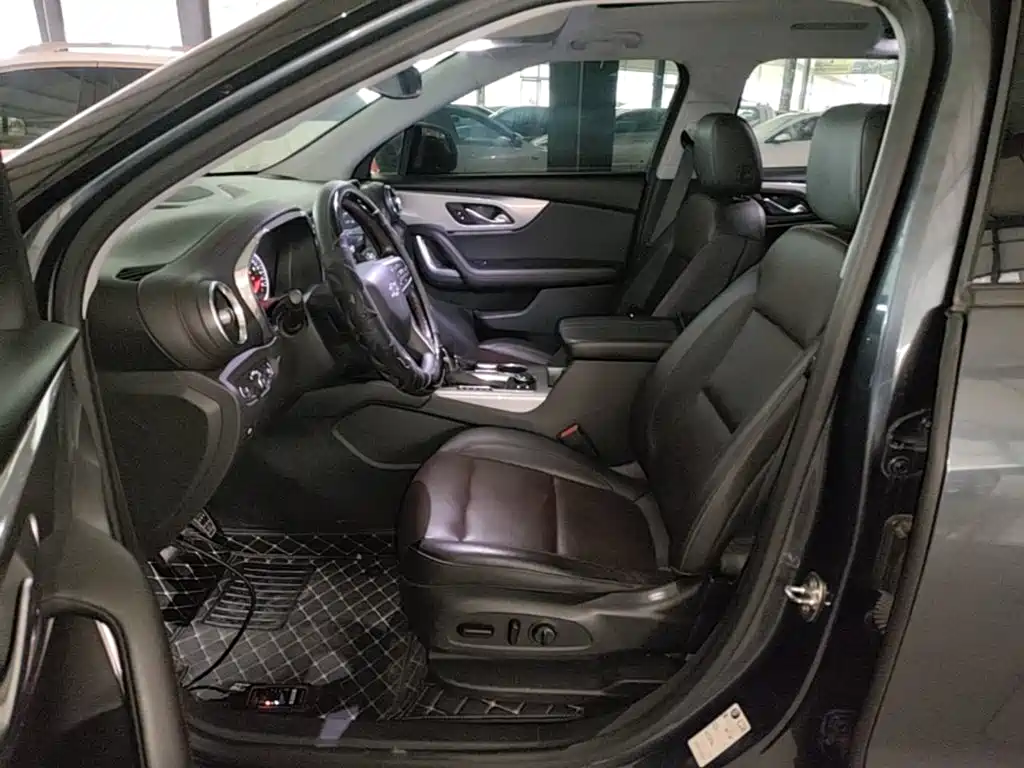 Chevrolet Blazer — миниатюра 15