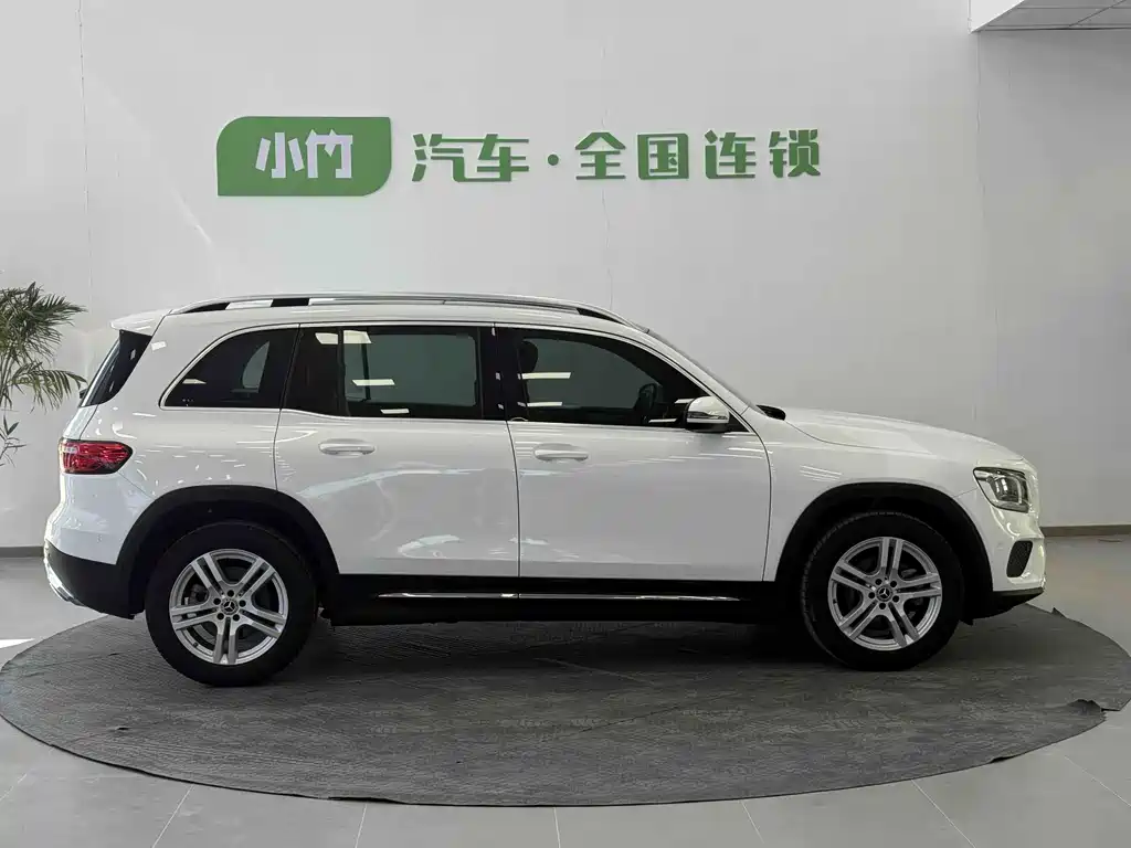 Mercedes-Benz GLB — миниатюра 7