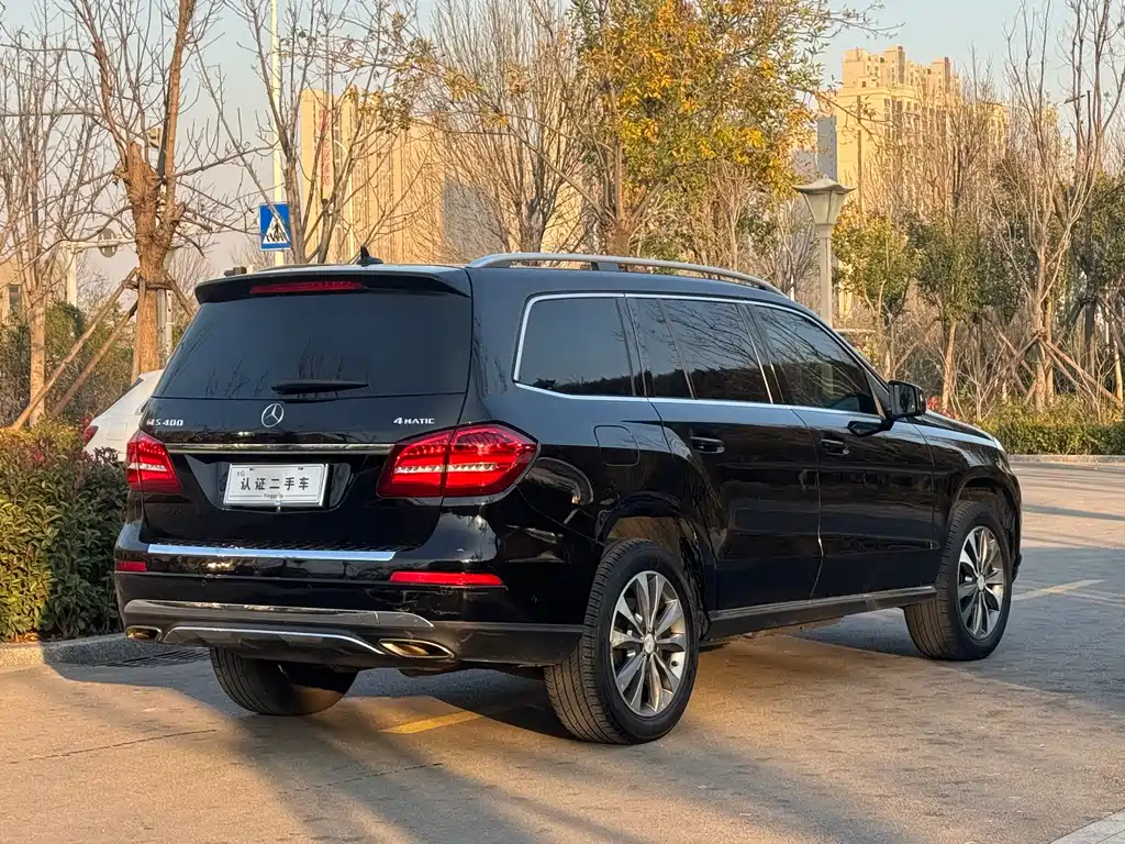 MERCEDES-BENZ GLS