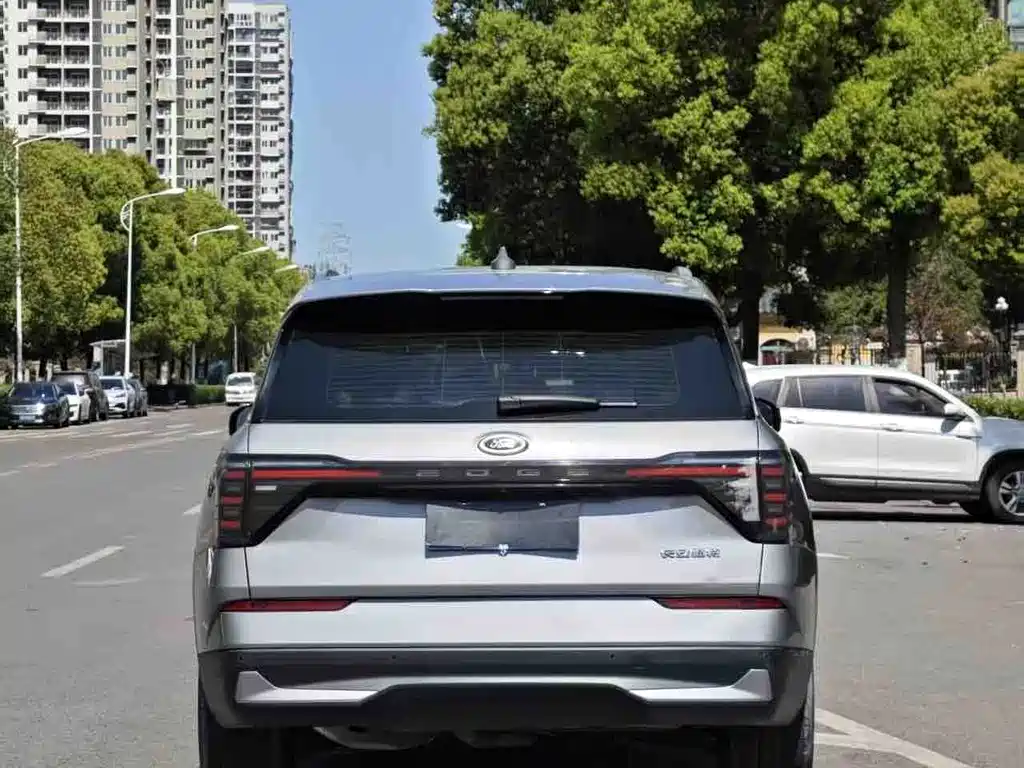 Ford Edge — миниатюра 11