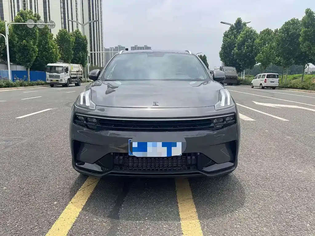 Lynk & Co 06 — миниатюра 11