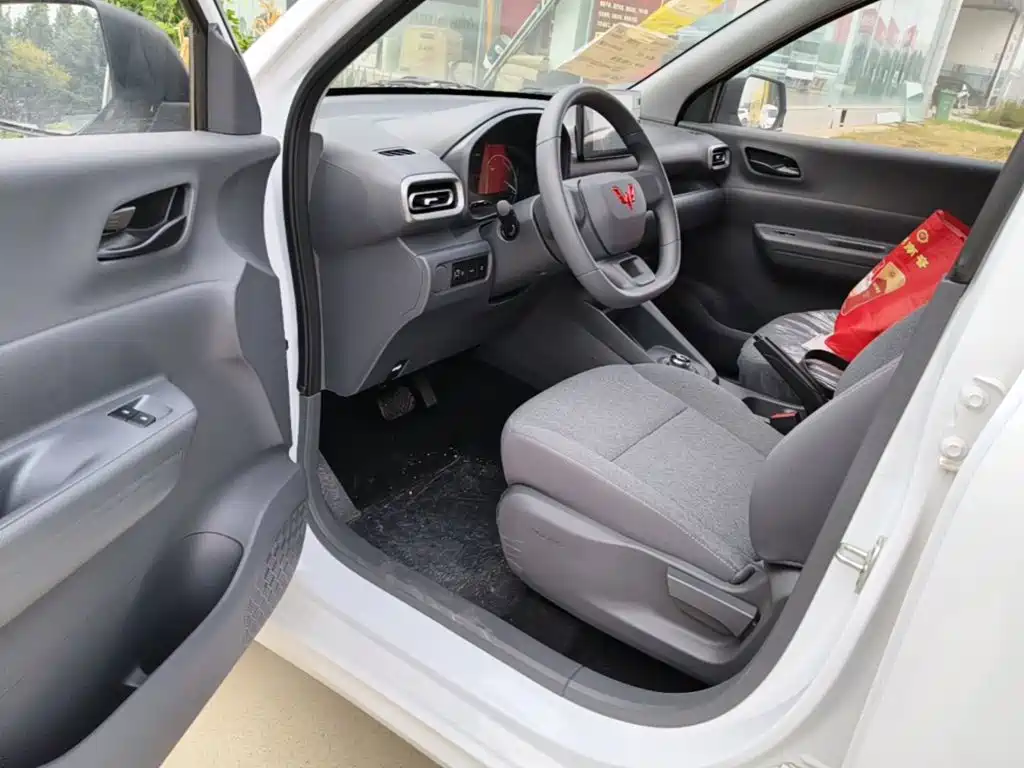 Wuling Hongguang EV — миниатюра 16