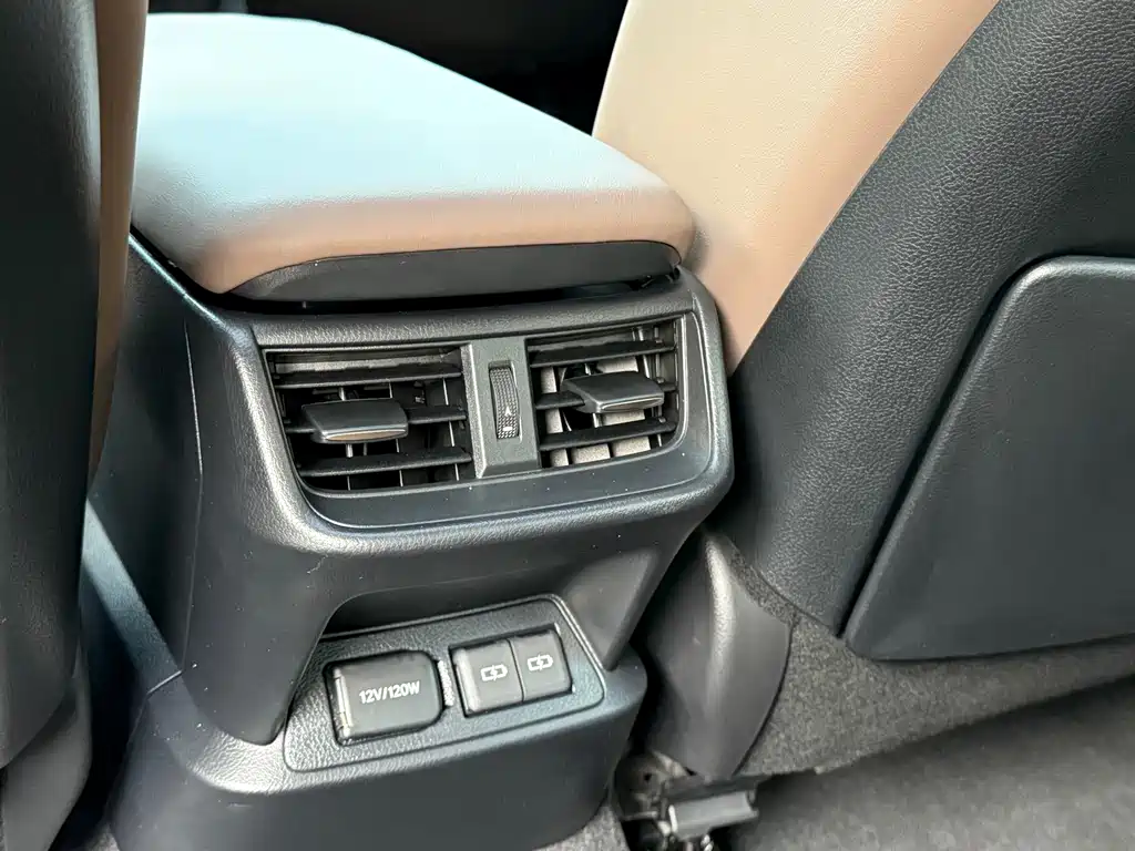 Lexus ES — миниатюра 14