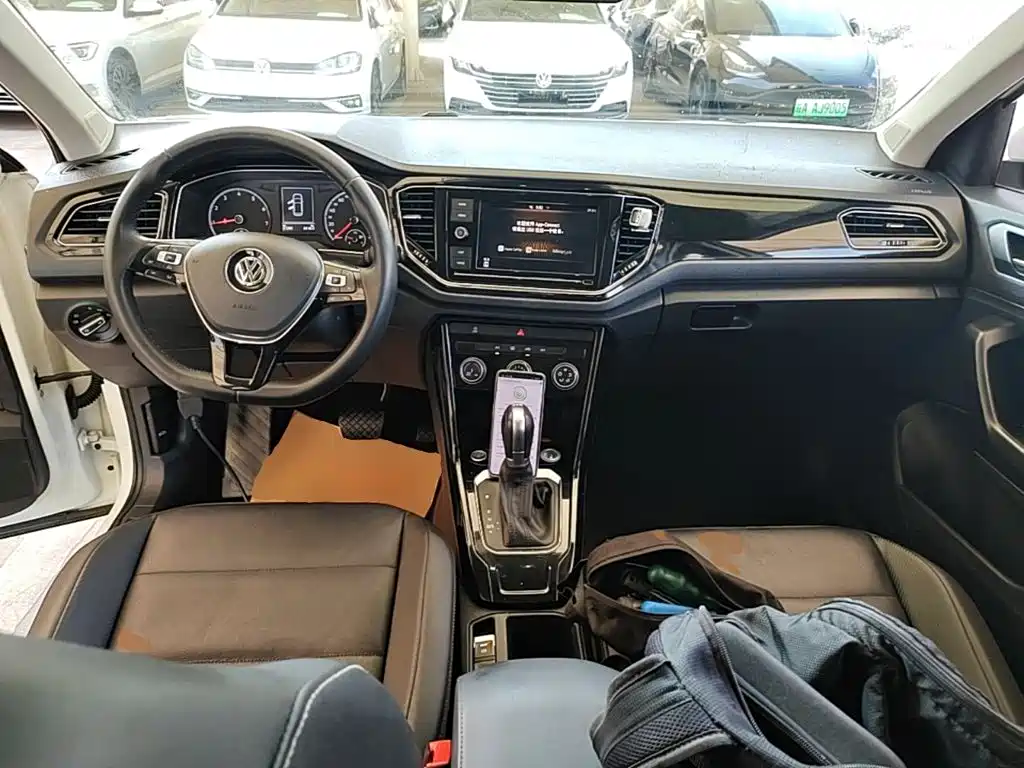 Volkswagen T-Roc — миниатюра 10