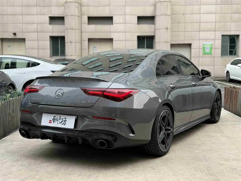 MERCEDES-BENZ CLA AMG