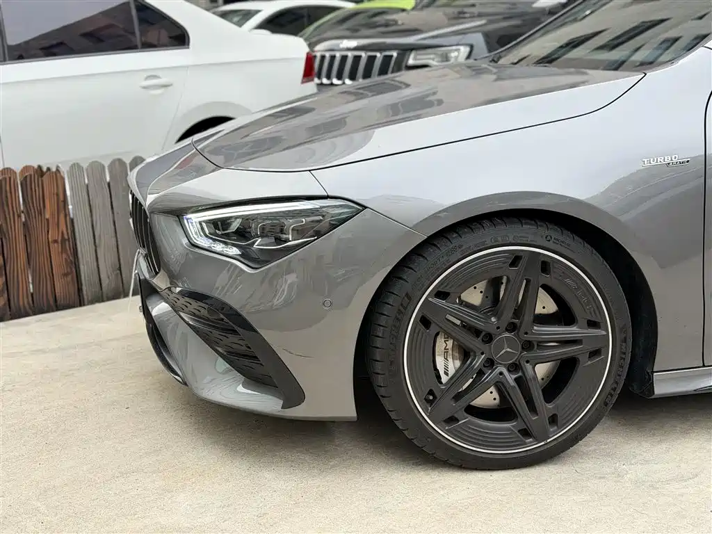MERCEDES-BENZ CLA AMG