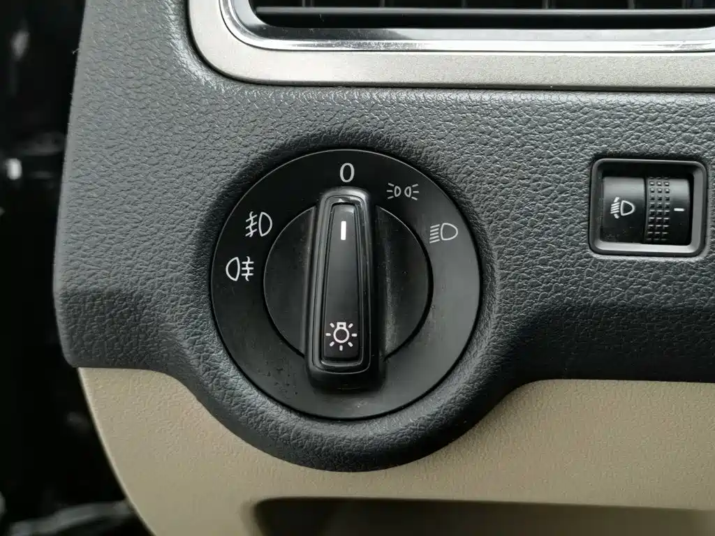 Volkswagen Santana — миниатюра 21