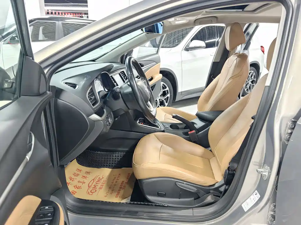 Buick Excelle — миниатюра 5