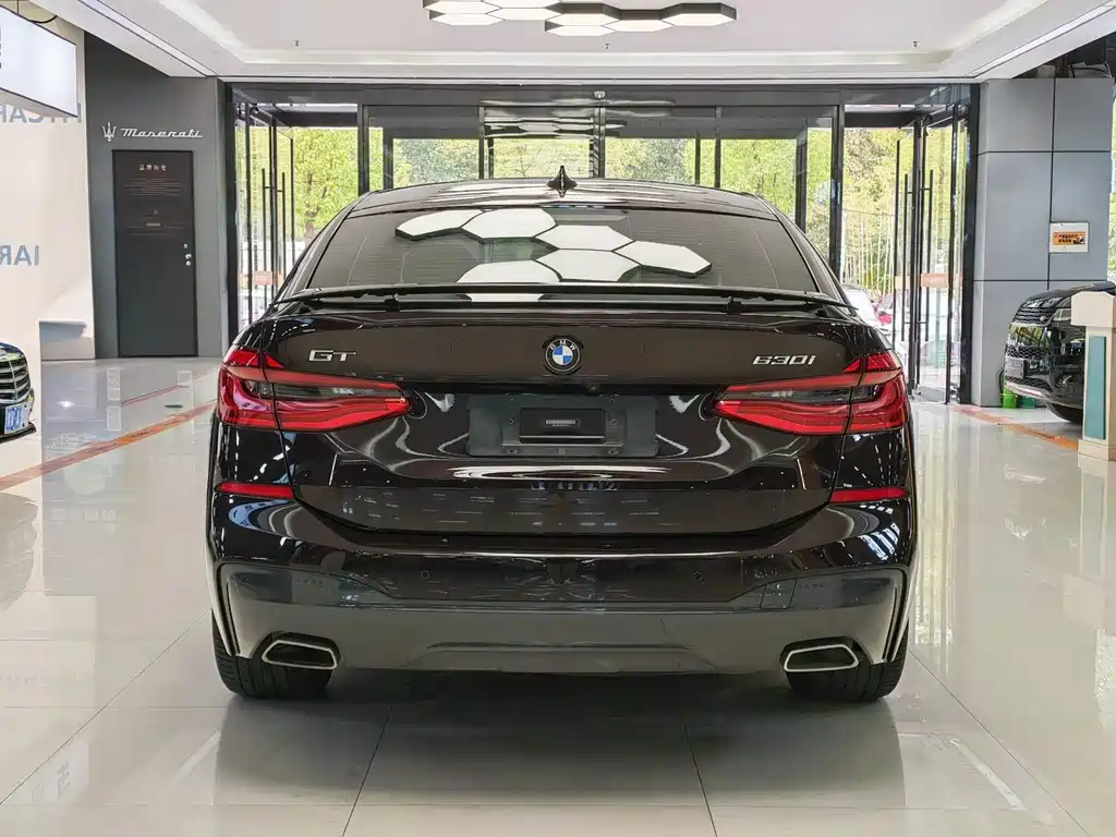 BMW 6 Series GT — миниатюра 8
