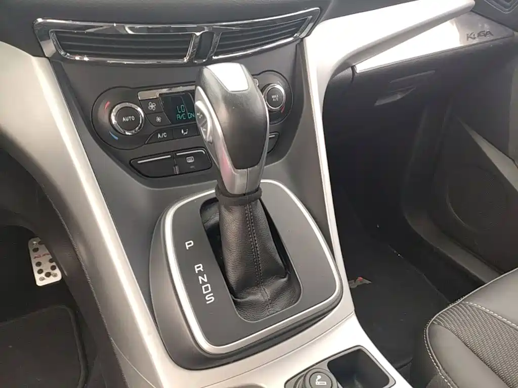 Ford Kuga — миниатюра 14