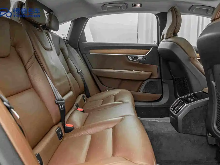 Volvo S90 — миниатюра 16