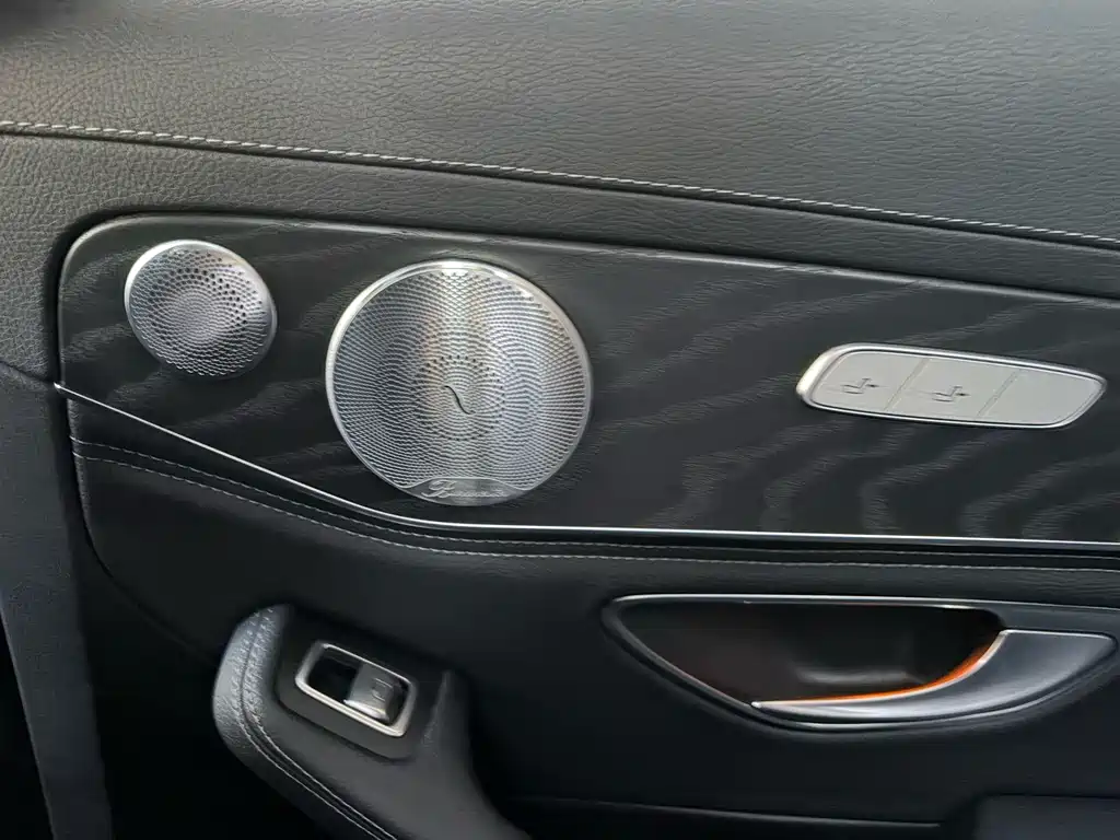 Mercedes-Benz C-Class — миниатюра 17