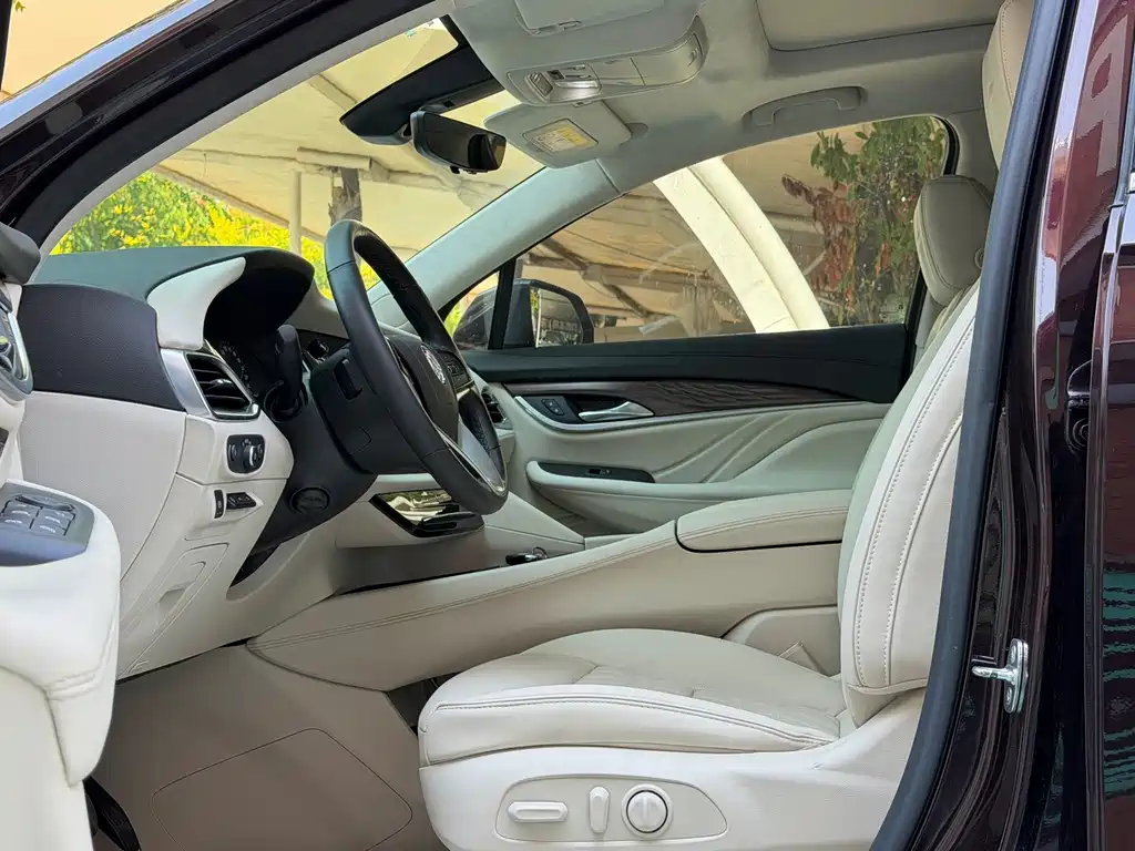 Buick Enclave — миниатюра 8