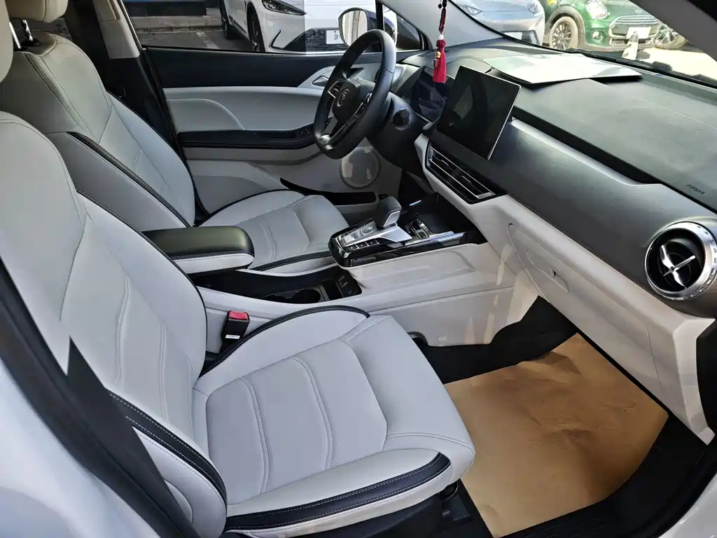 BYD Yuan Pro — миниатюра 10