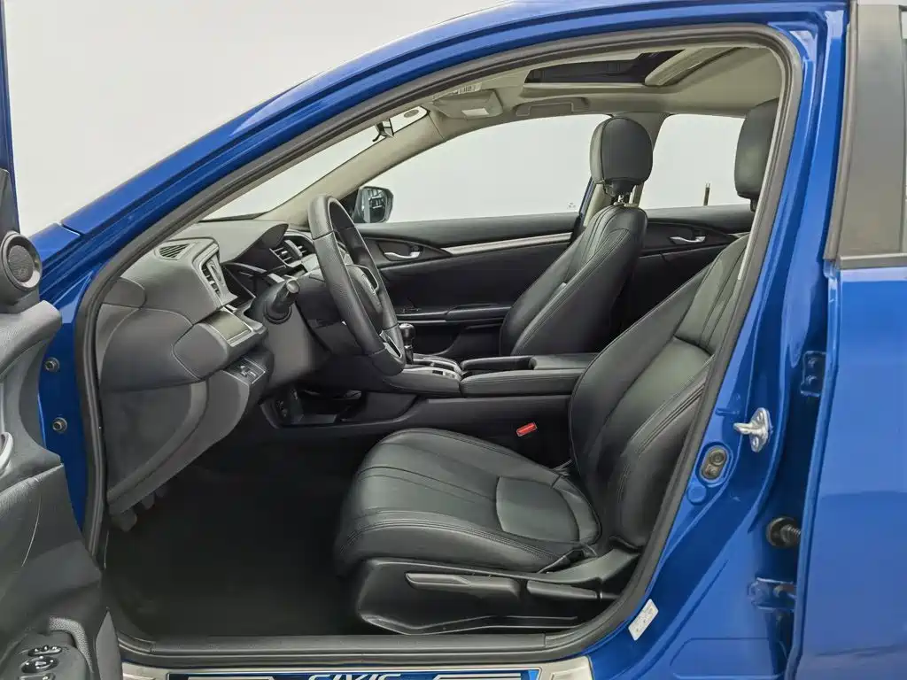 Honda Civic — миниатюра 10