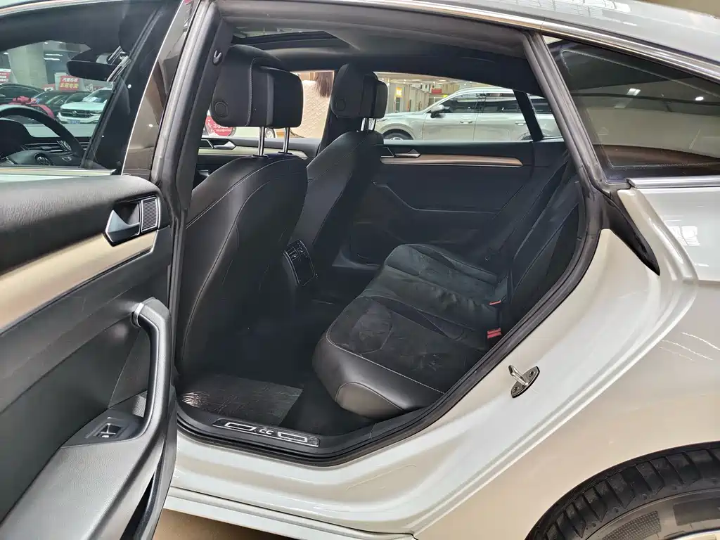 Volkswagen CC — миниатюра 13