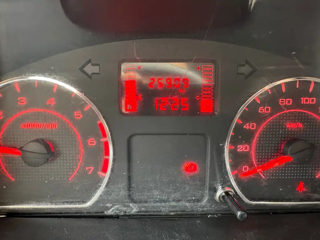 Wuling Hongguang V — миниатюра 12