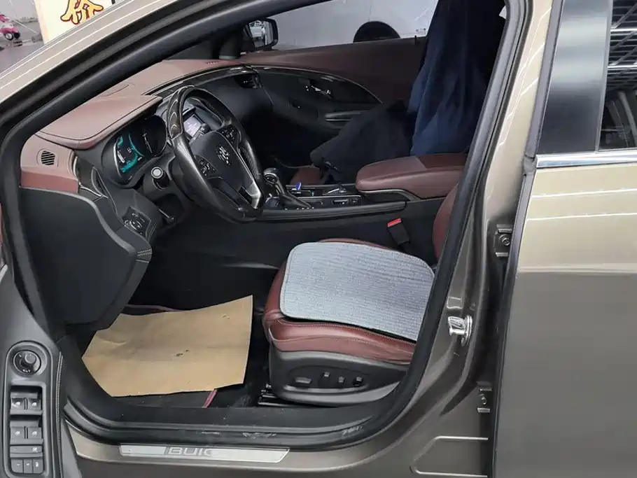 Buick LaCrosse — миниатюра 9