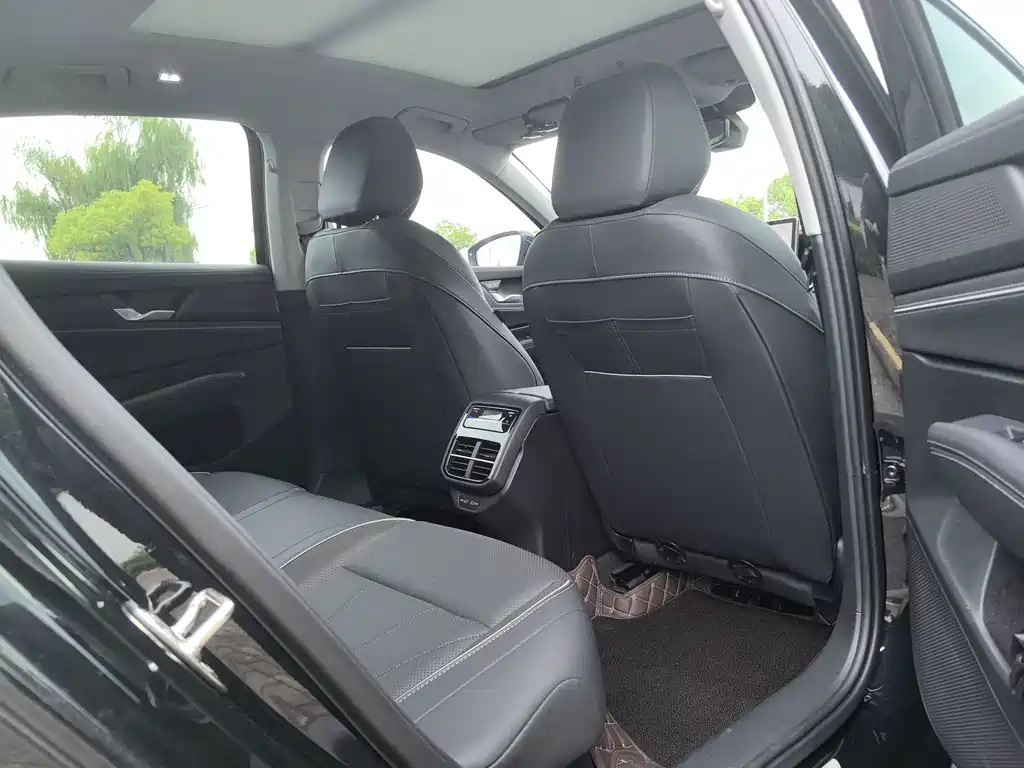 Volkswagen Passat — миниатюра 5