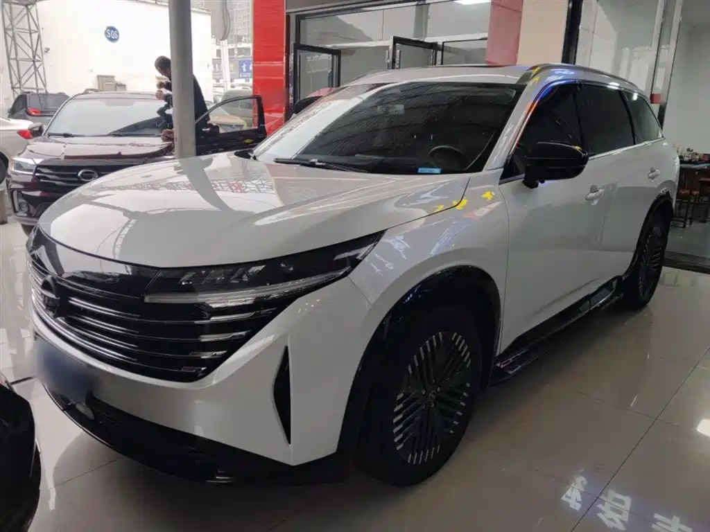 Nissan Teramont 2024