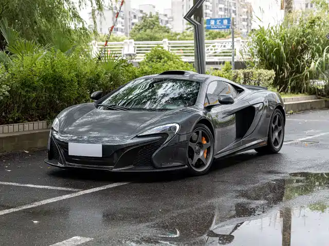 MCLAREN  650S 2017