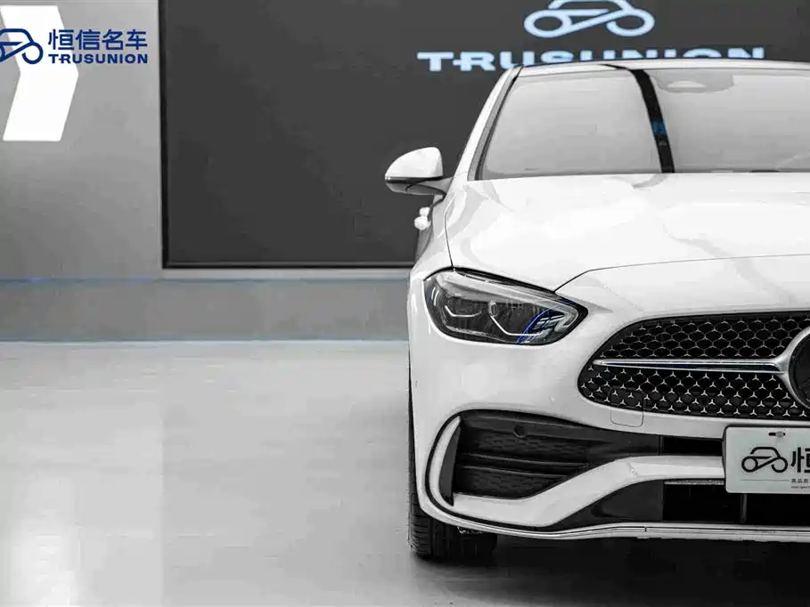 Mercedes-Benz C-Class — миниатюра 8