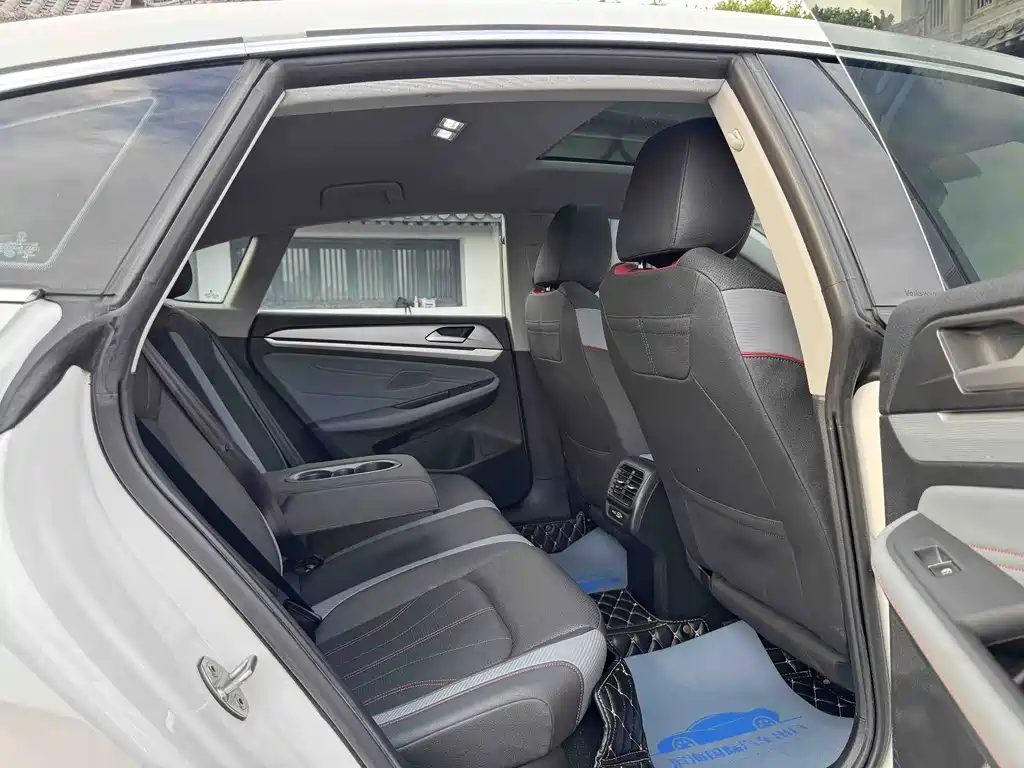 Volkswagen Lamando — миниатюра 10