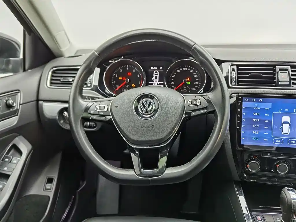 Volkswagen Sagitar — миниатюра 11