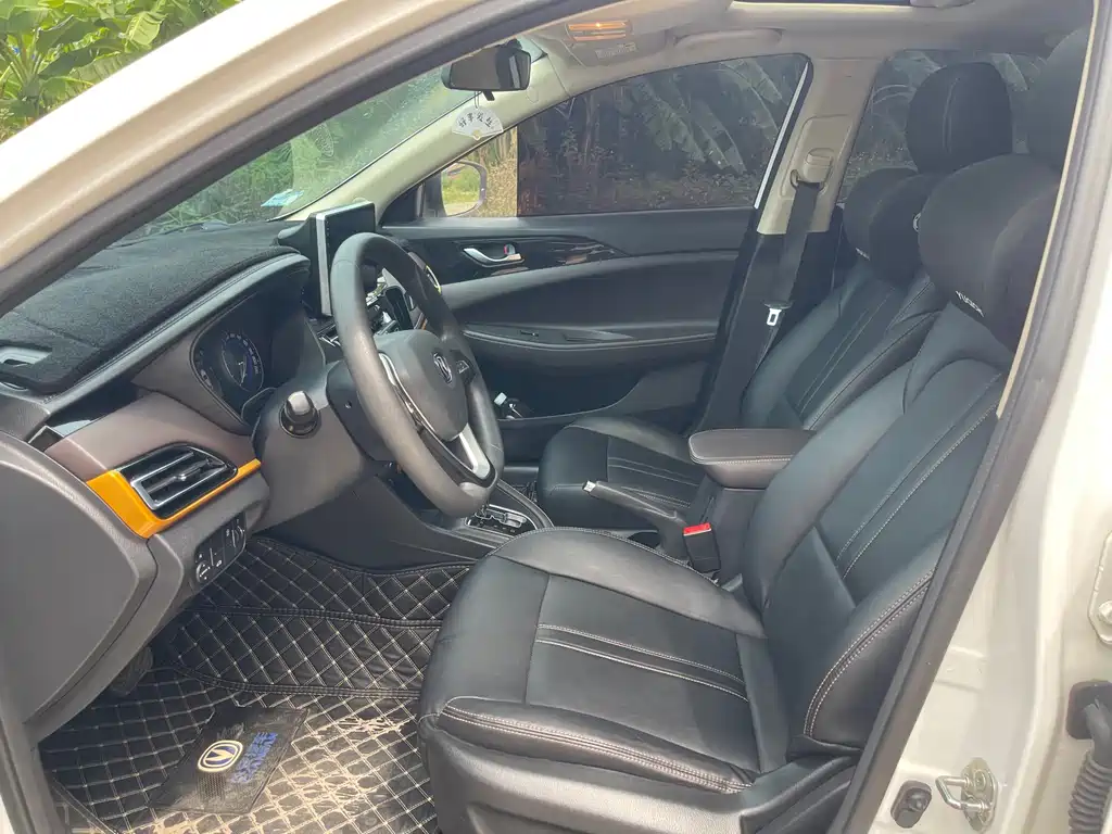 Changan Eado DT — миниатюра 13