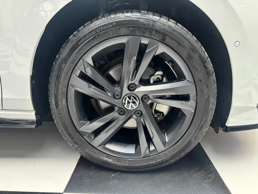 Volkswagen Golf — миниатюра 5