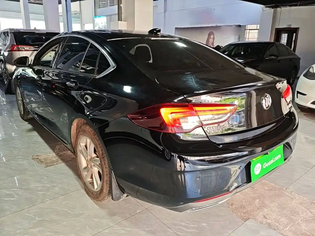 Buick Regal — миниатюра 5