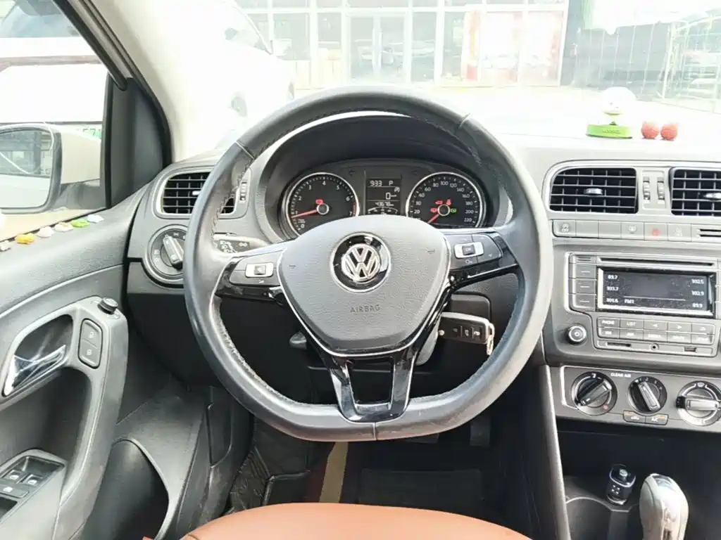Volkswagen Polo — миниатюра 15