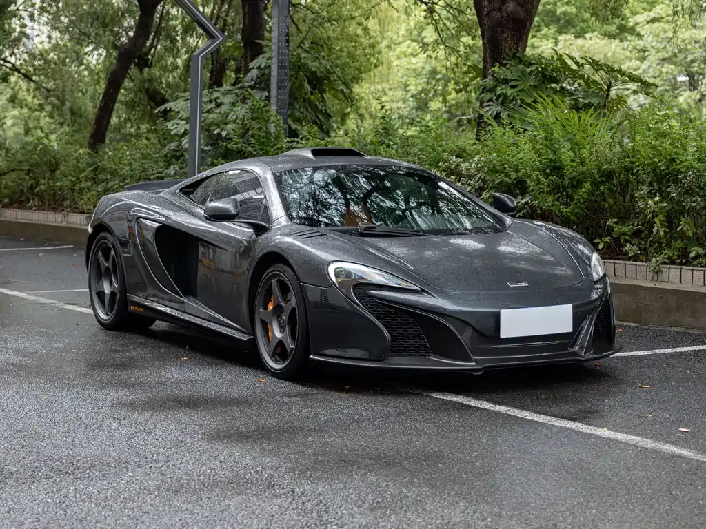 MCLAREN  650S
