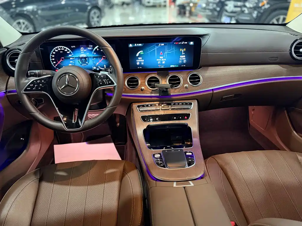 MERCEDES-BENZ E CLASS