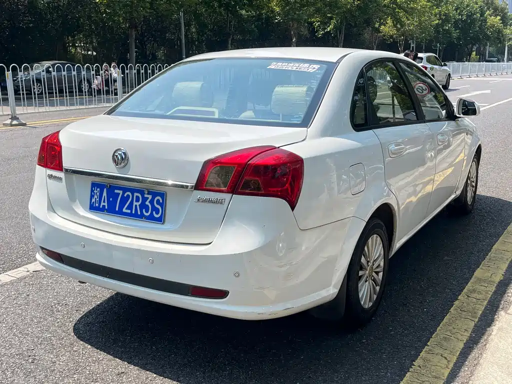 Buick Excelle — миниатюра 4