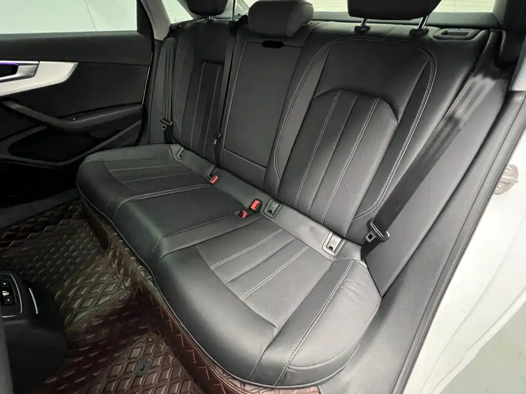 Audi A4L — миниатюра 14