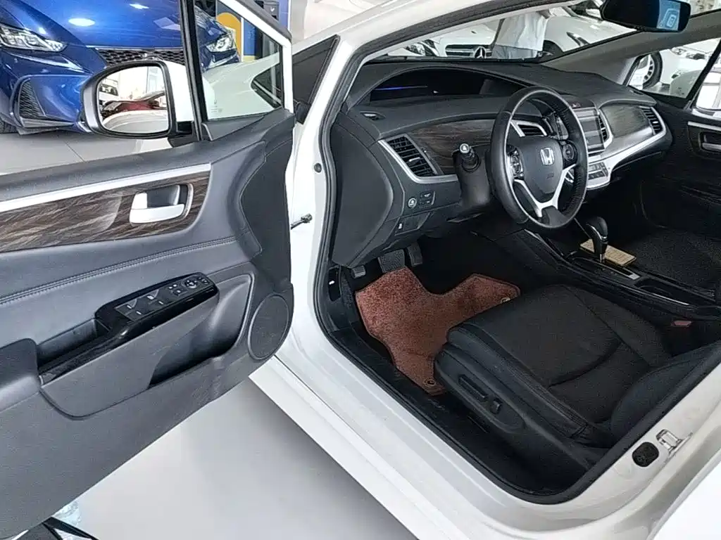Honda Jade — миниатюра 16
