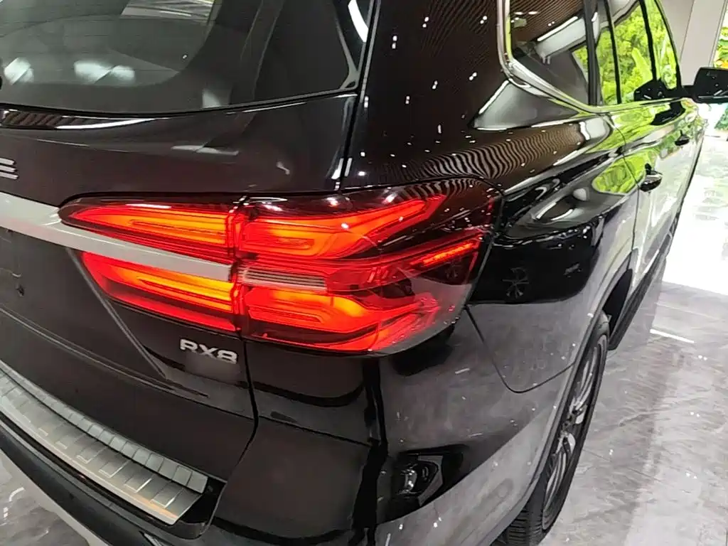 Roewe RX8 — миниатюра 8