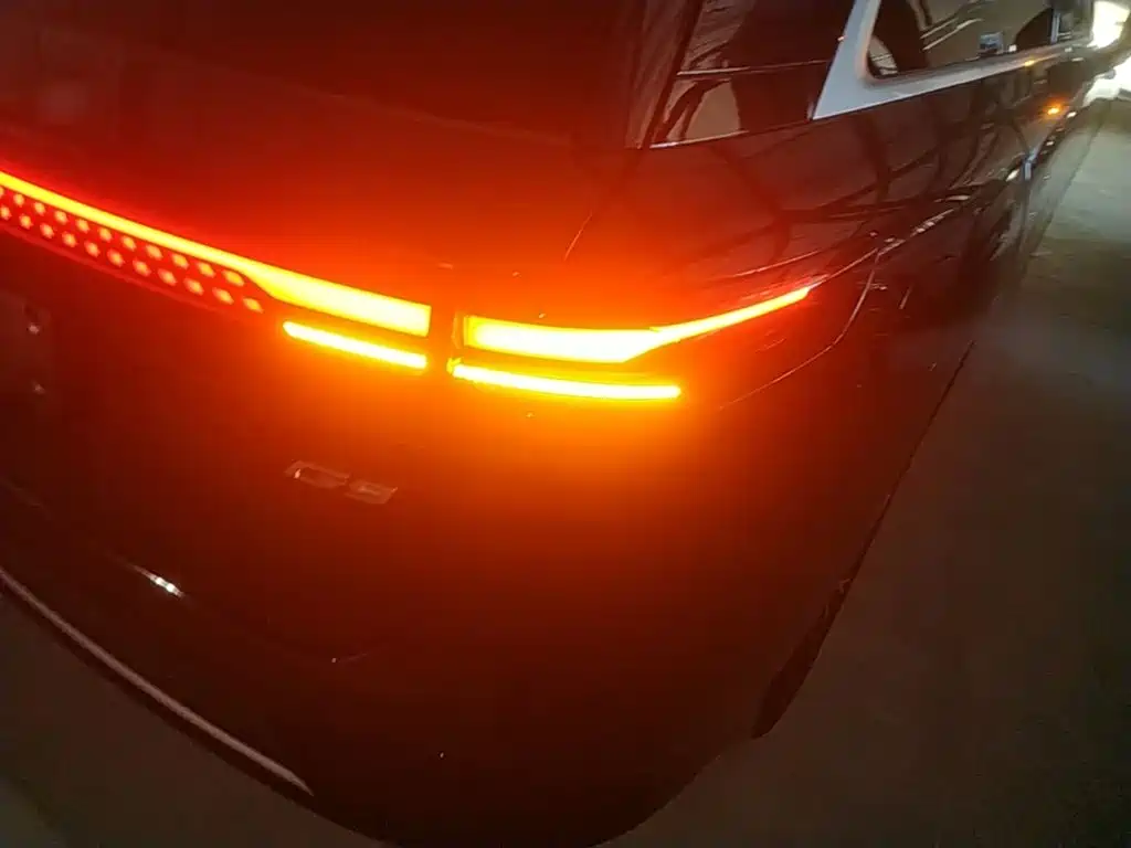 XPeng G9 — миниатюра 8