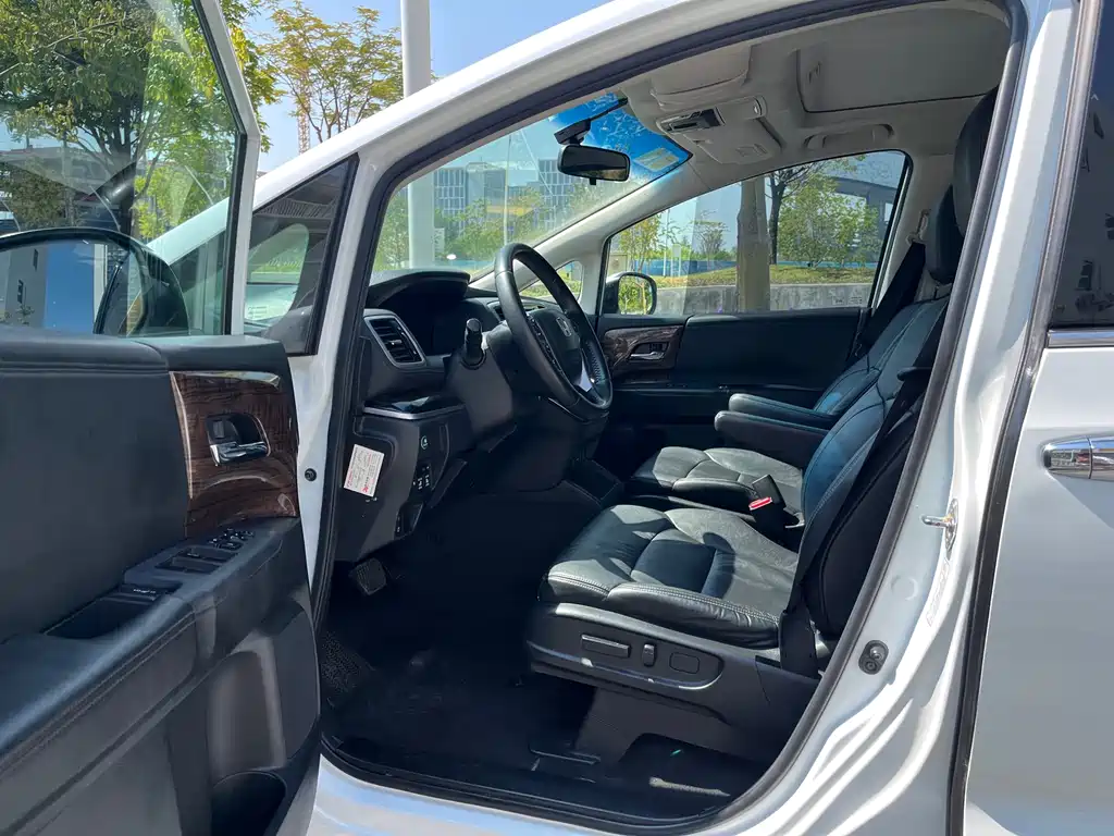 Honda Odyssey — миниатюра 4