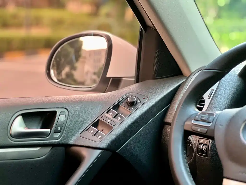 Volkswagen Tiguan — миниатюра 8