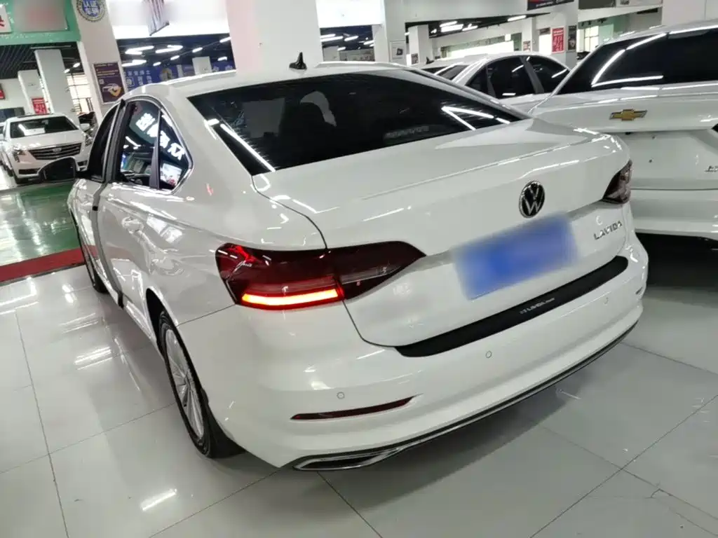 Volkswagen Lavida — миниатюра 5