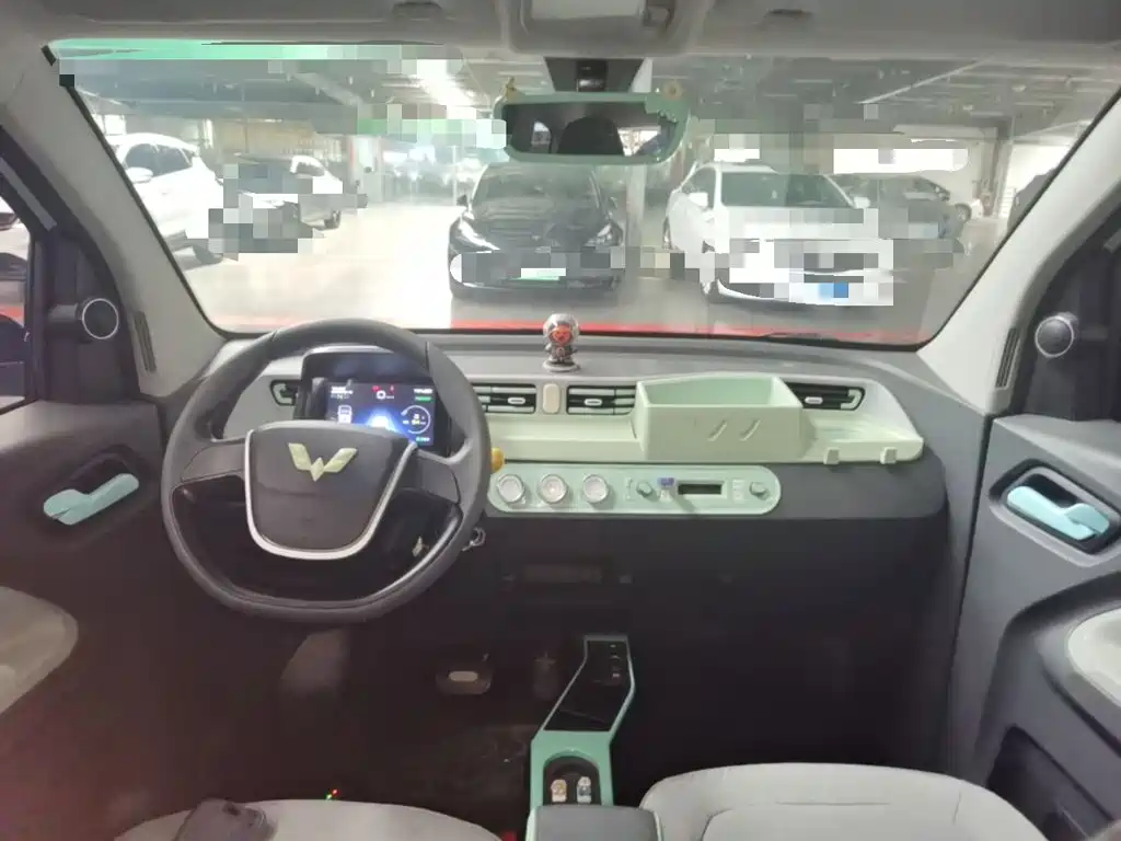 Wuling MINIEV — миниатюра 10