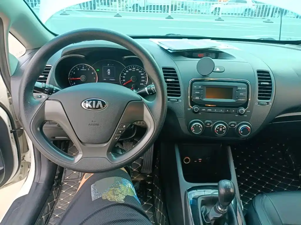 Kia K3 — миниатюра 10