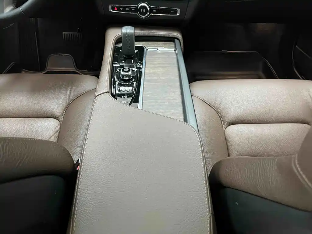 Volvo V90 — миниатюра 20